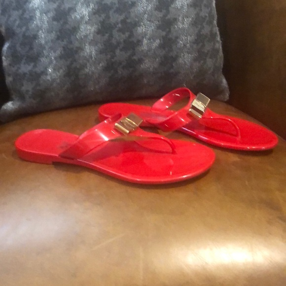 Ferragamo red sandals🐝 - Picture 3 of 4